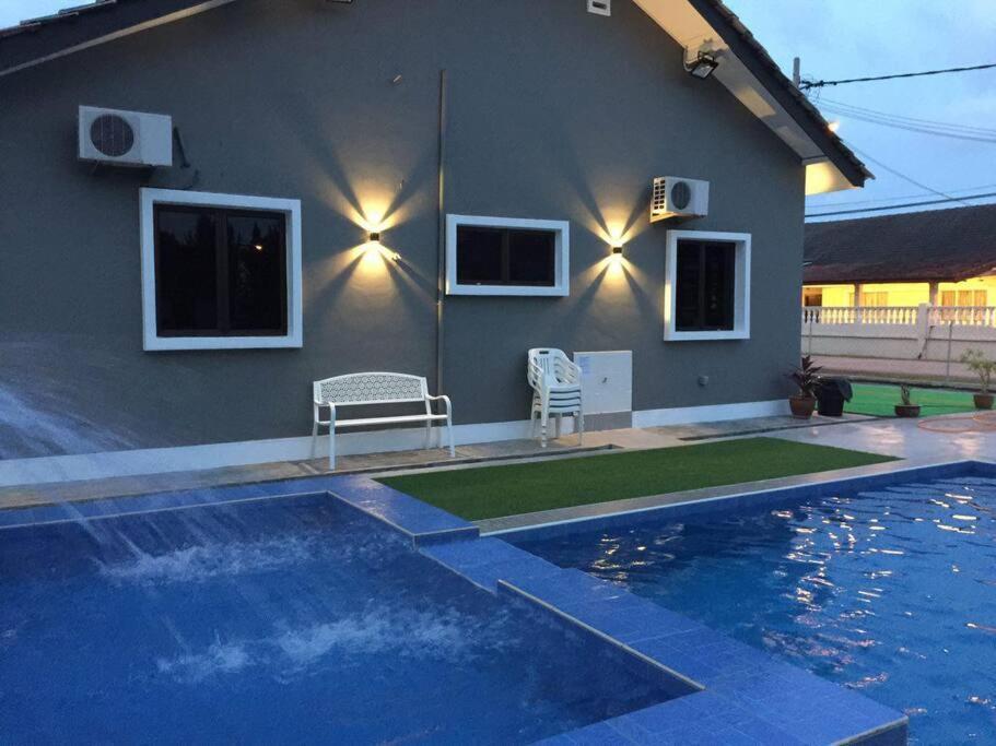 Melaka Beach Villa Klebang Besar Eksteriør bilde
